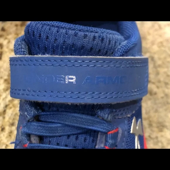 Under Armour Kids PS Assert 8 AC Size 11K Spider-man red/white/blue.
